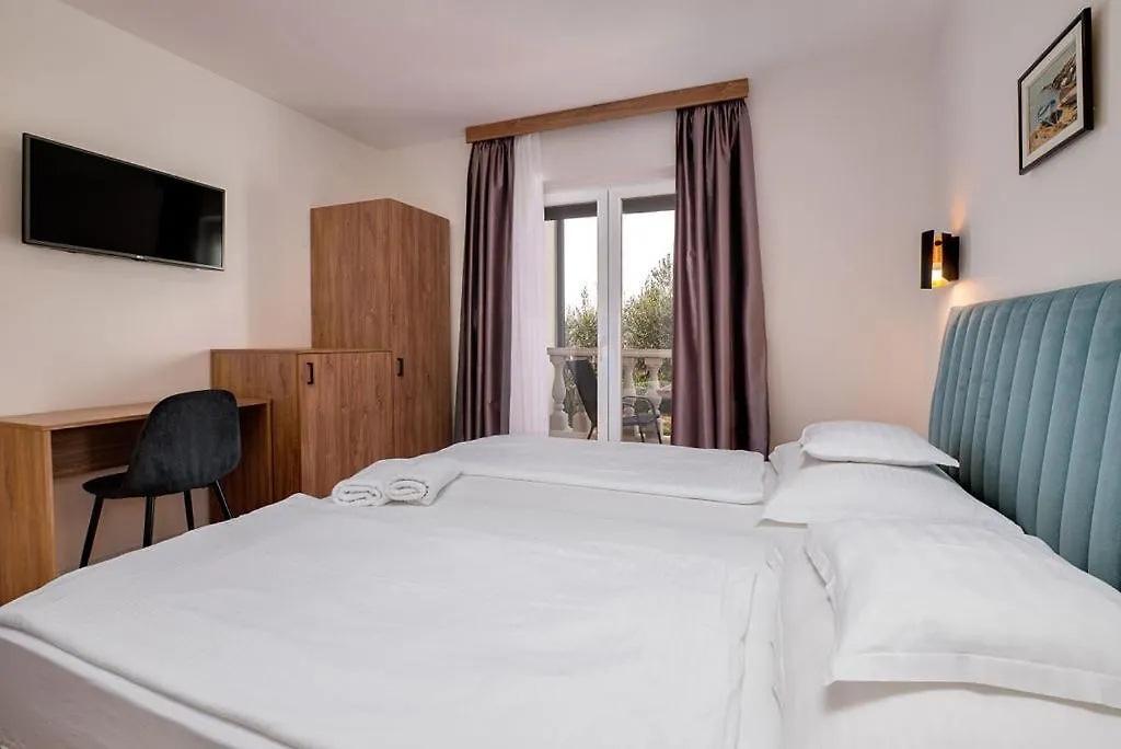 באסקה Bed & Breakfast Dosen