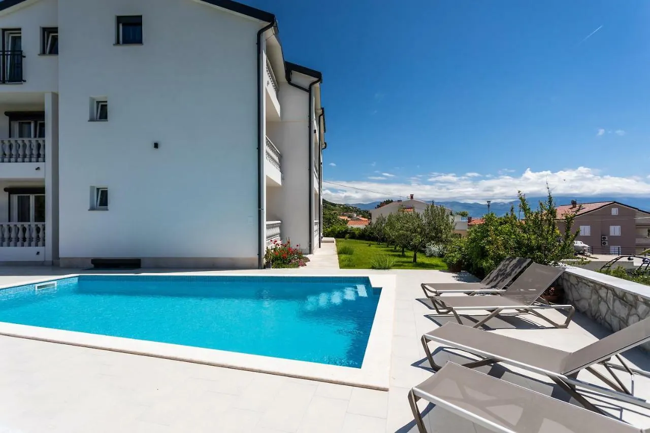 Bed & Breakfast Dosen Baska  3*, Baska (Krk)