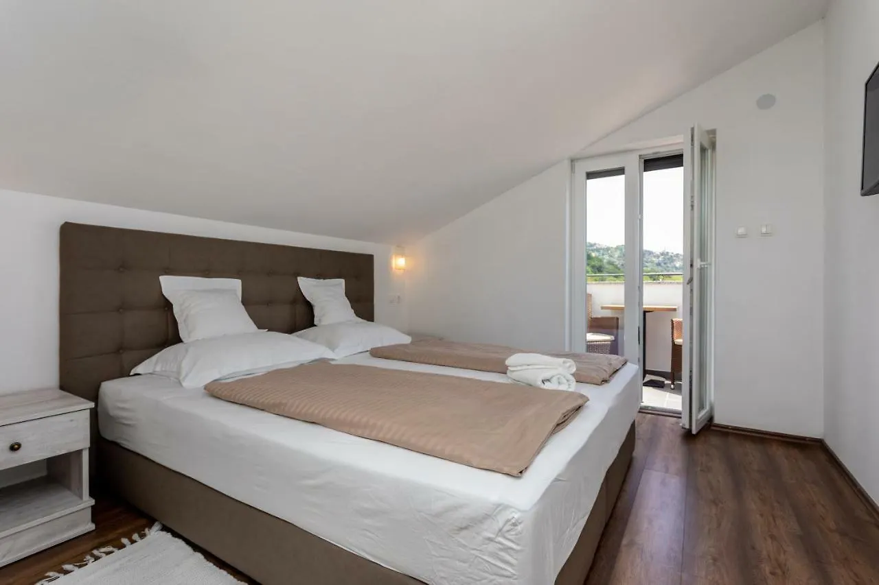באסקה Bed & Breakfast Dosen