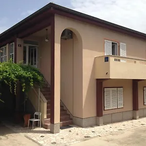 3* Gostinjska kuća Summer