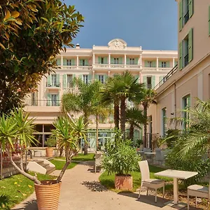 le-balmoral.fr-provencehotel.com/